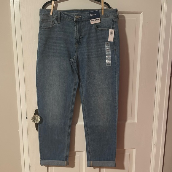 Old Navy NWT Wow Boyfriend Women's Jeans Denim Light Wash Mid Rise Size 10 - Picture 1 of 10